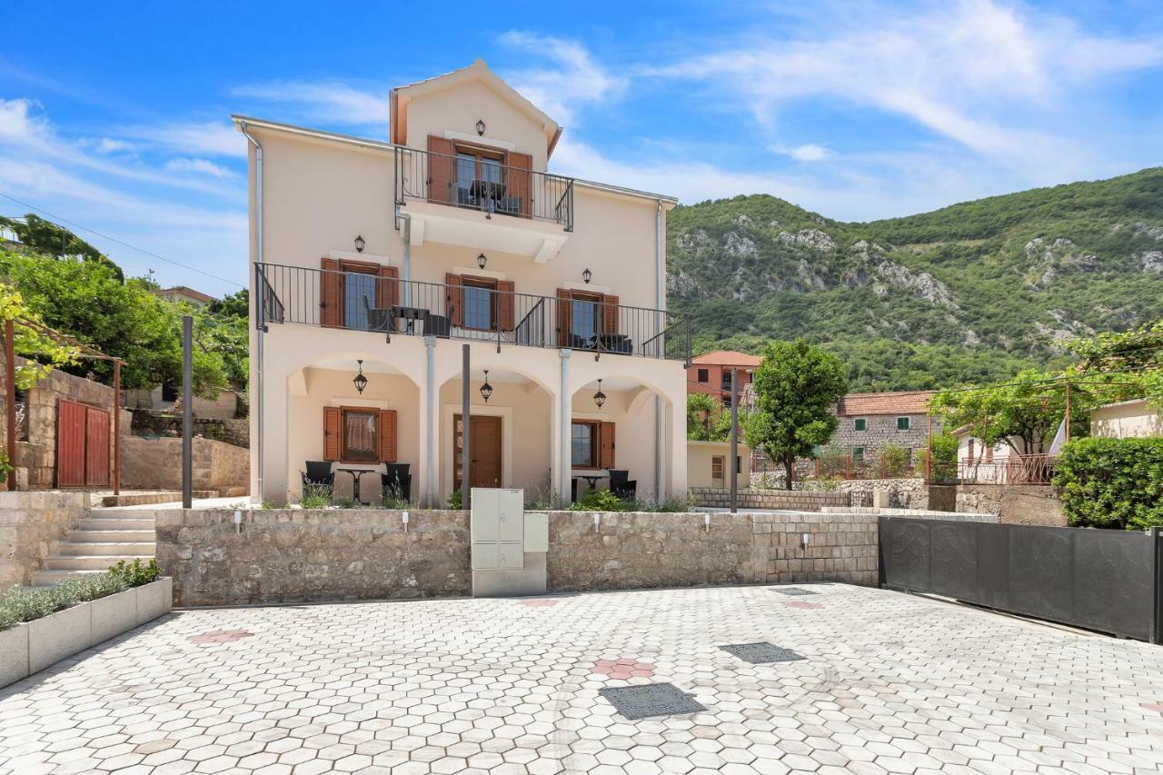 Apartments Mezini 11 コトル エクステリア 写真