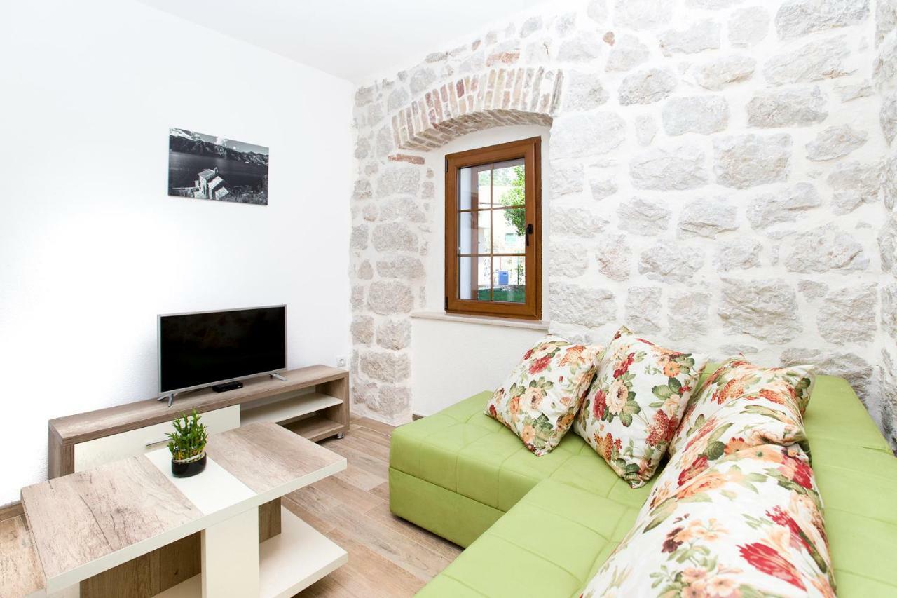 Apartments Mezini 11 コトル エクステリア 写真