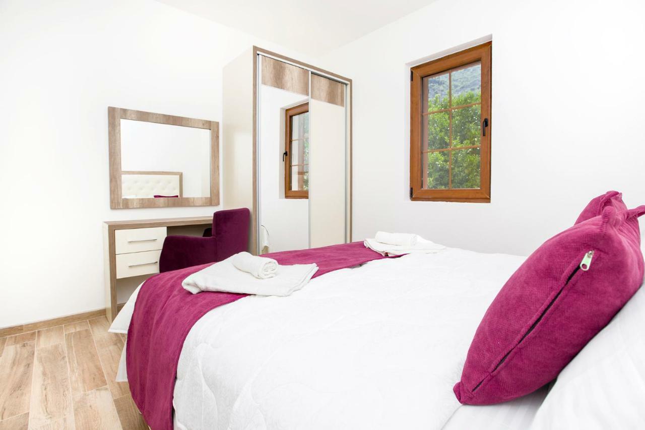 Apartments Mezini 11 コトル エクステリア 写真