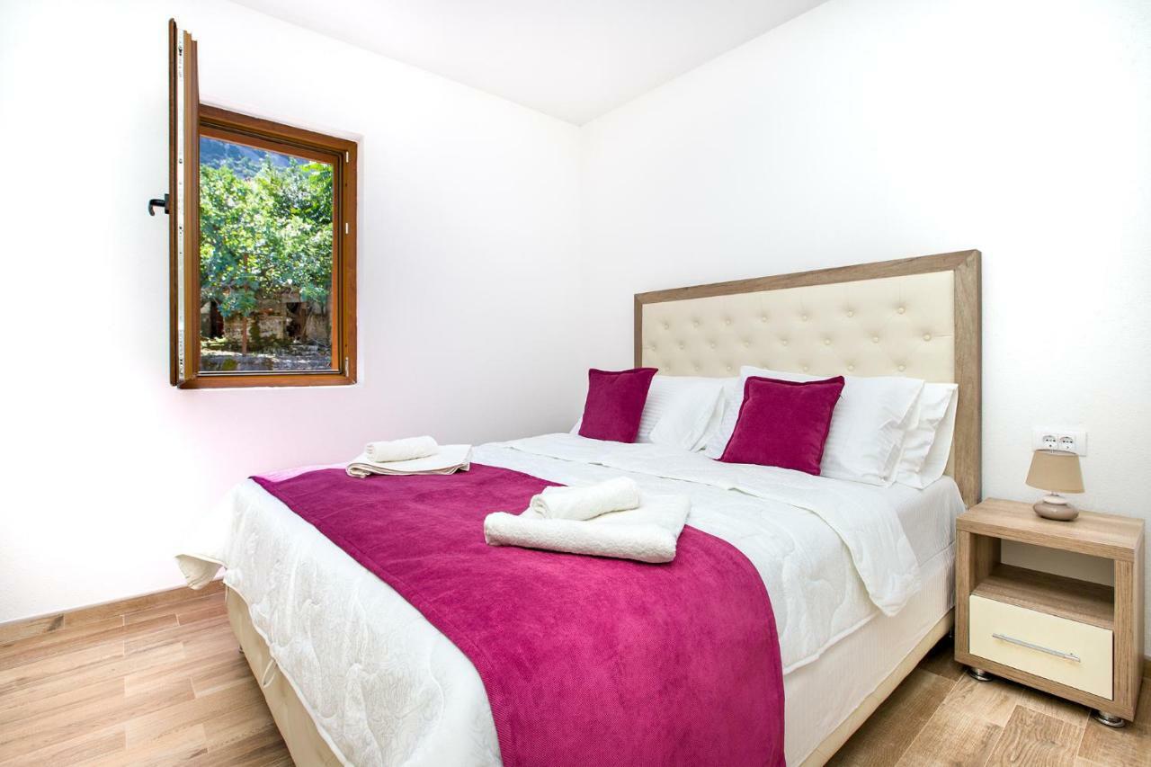 Apartments Mezini 11 コトル エクステリア 写真
