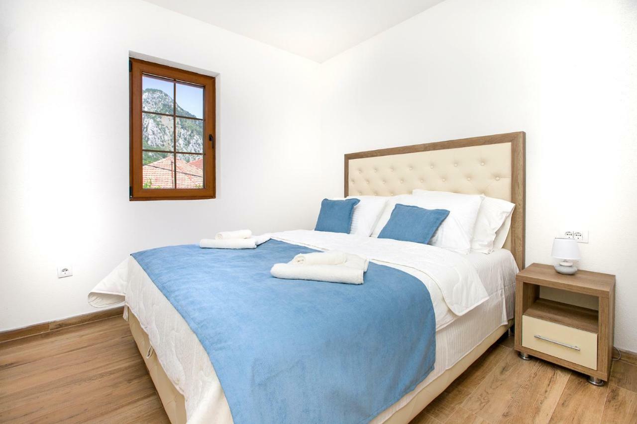 Apartments Mezini 11 コトル エクステリア 写真