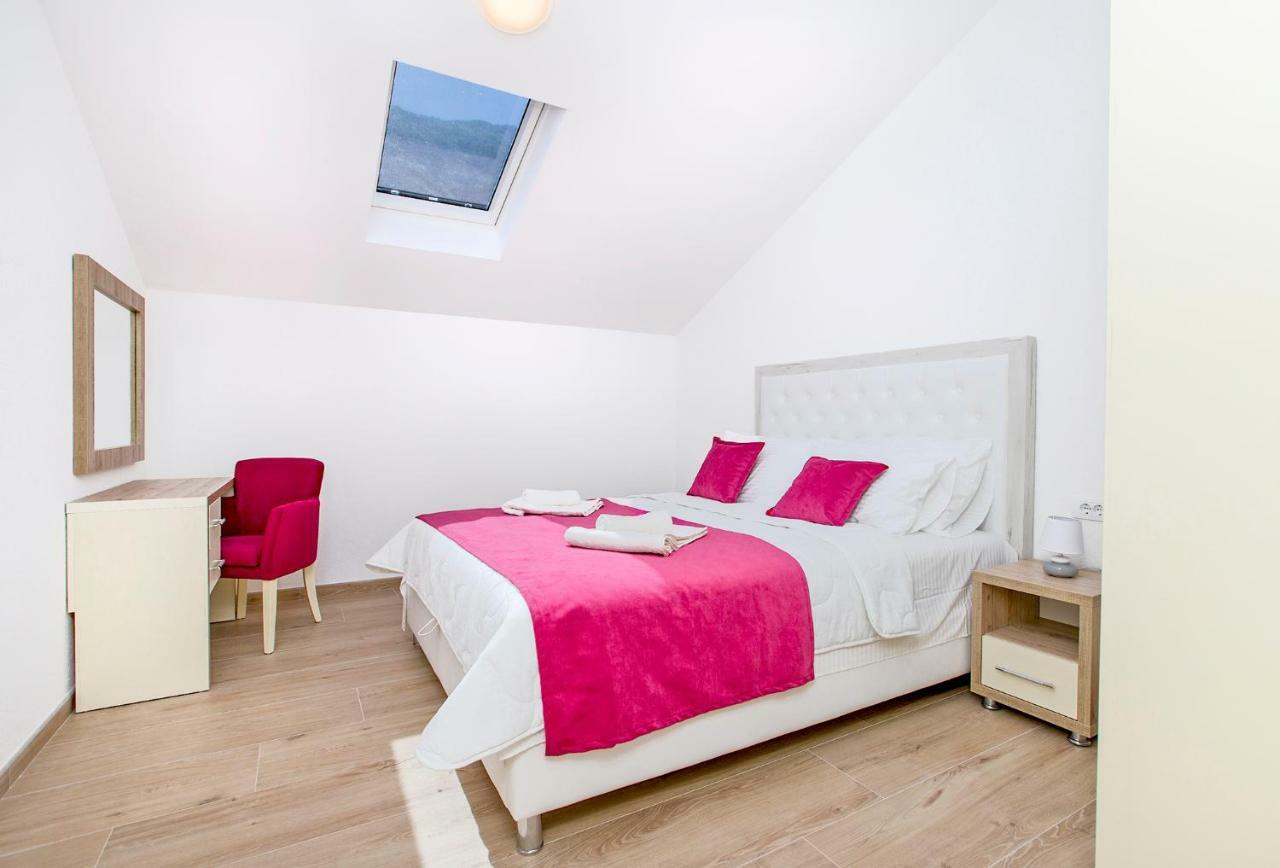 Apartments Mezini 11 コトル エクステリア 写真
