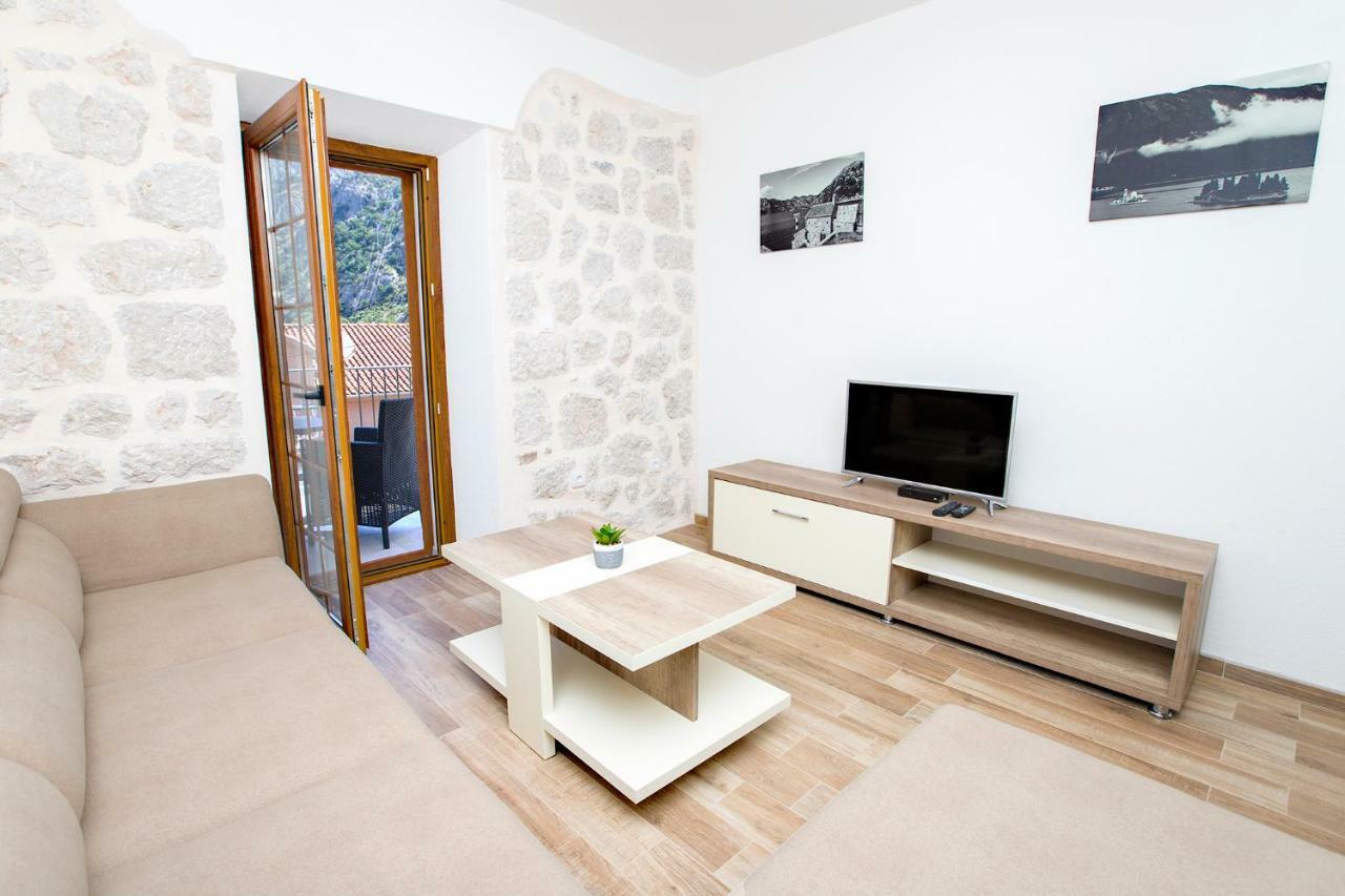 Apartments Mezini 11 コトル エクステリア 写真